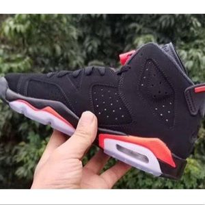 Meet your Posher, Lacy